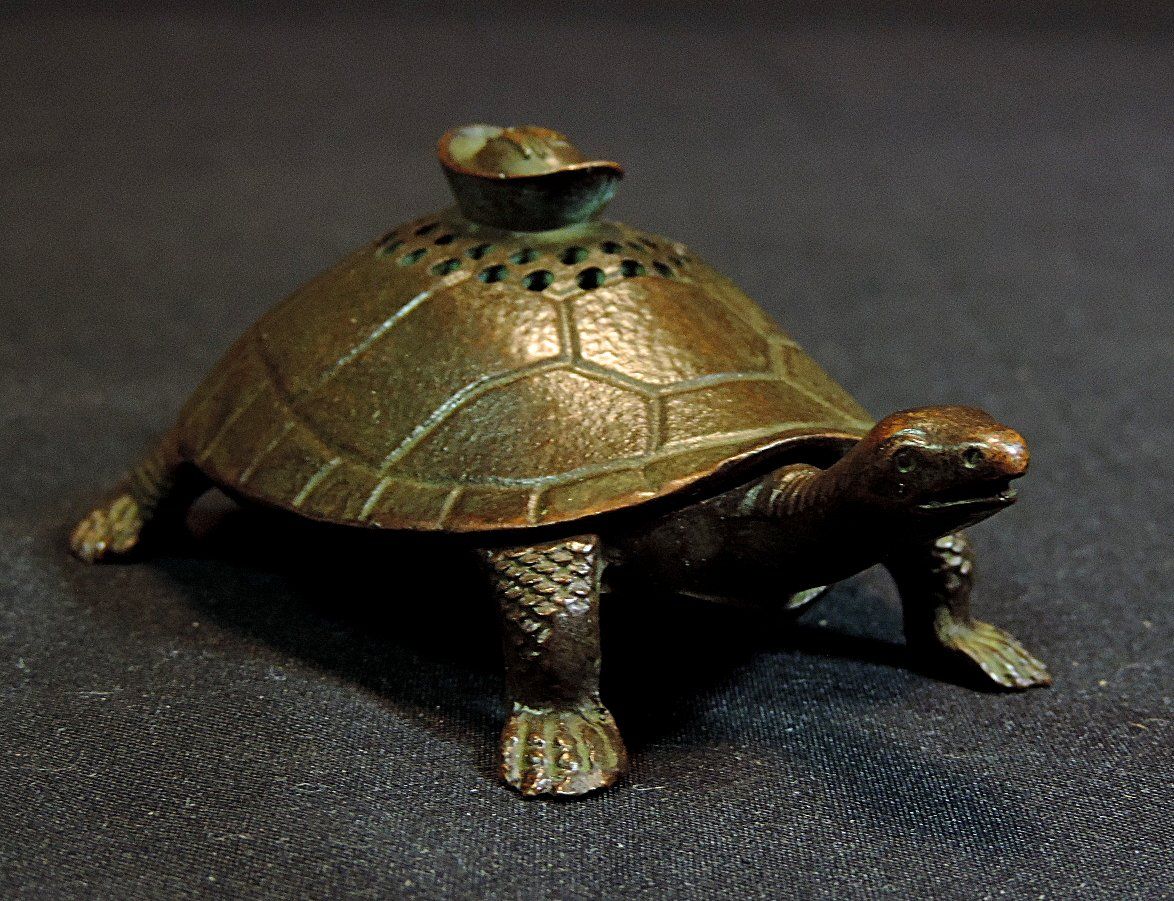 Figuren: Bronzefigur Schildkröte mit Deckel, Räuchergefäss – Gebraucht aus Duggingen von roterbambus 1