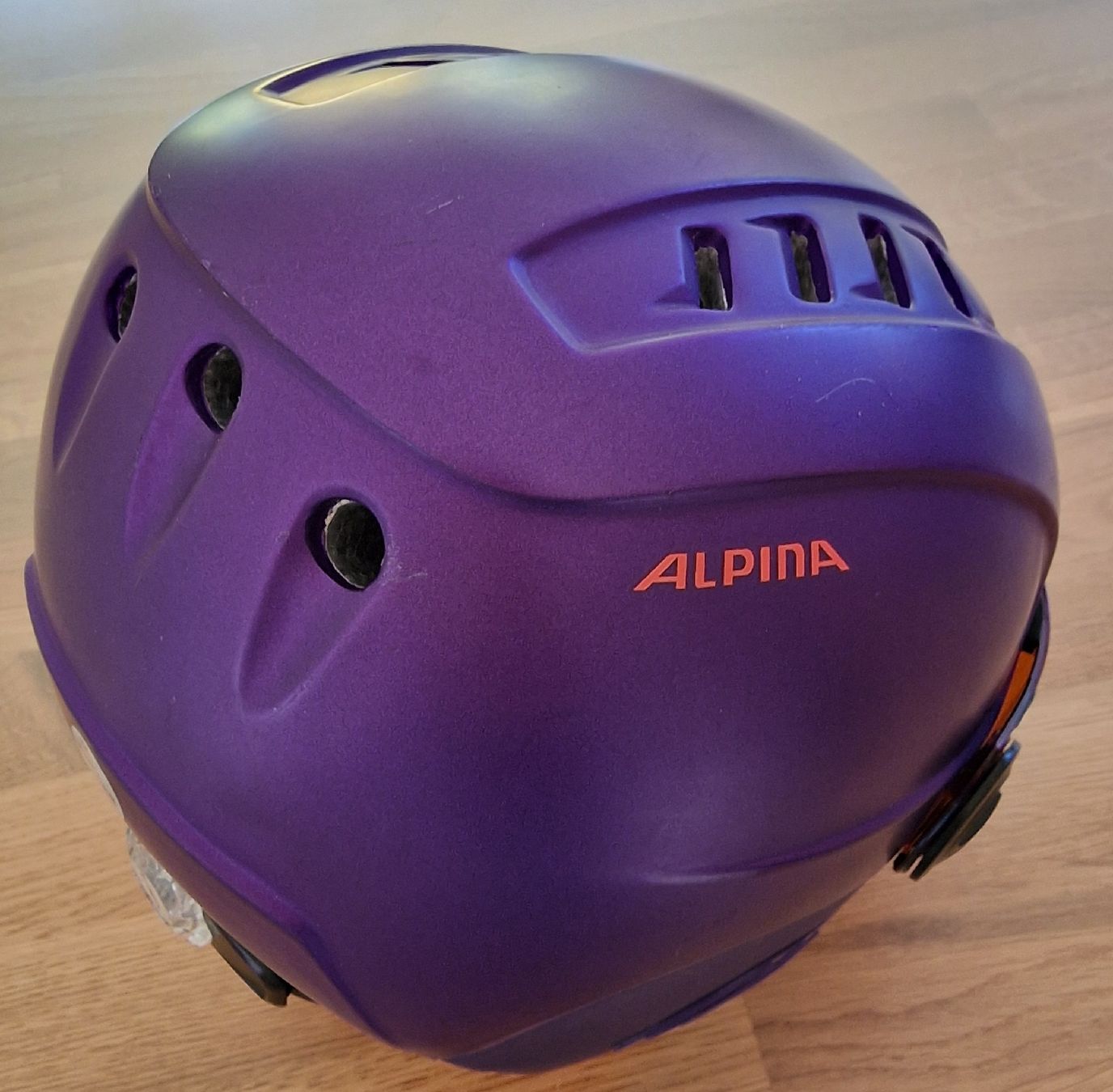 Caschi: Skihelm Alpina 51-55cm – Usato da Frutigen venduto da Maqua 5