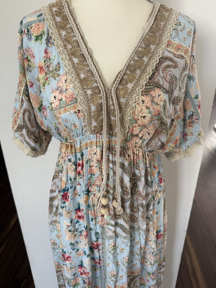 Vestiti: Maxikleid Blumenprint 1 Size – Usato da Ermatingen venduto da Speiki2 1
