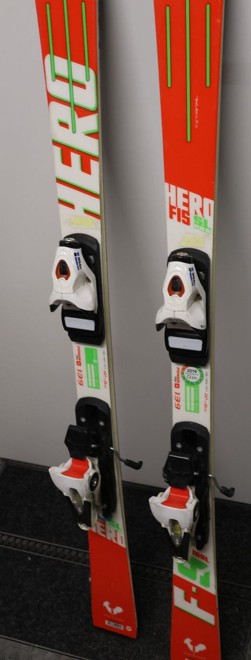 Sci: Kinder Rossignol Ski – Usato da Balzers venduto da MinimenschMia 2