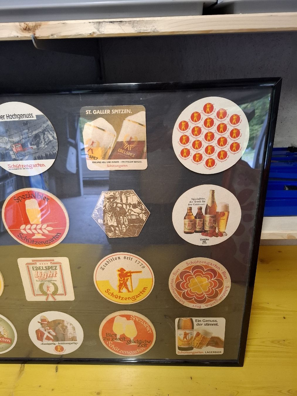 Sottobicchieri: Alte Bierdeckel Sammlung Schützengarten im Bilderrahmen – Usato da St.Gallen venduto da bpeter01 3