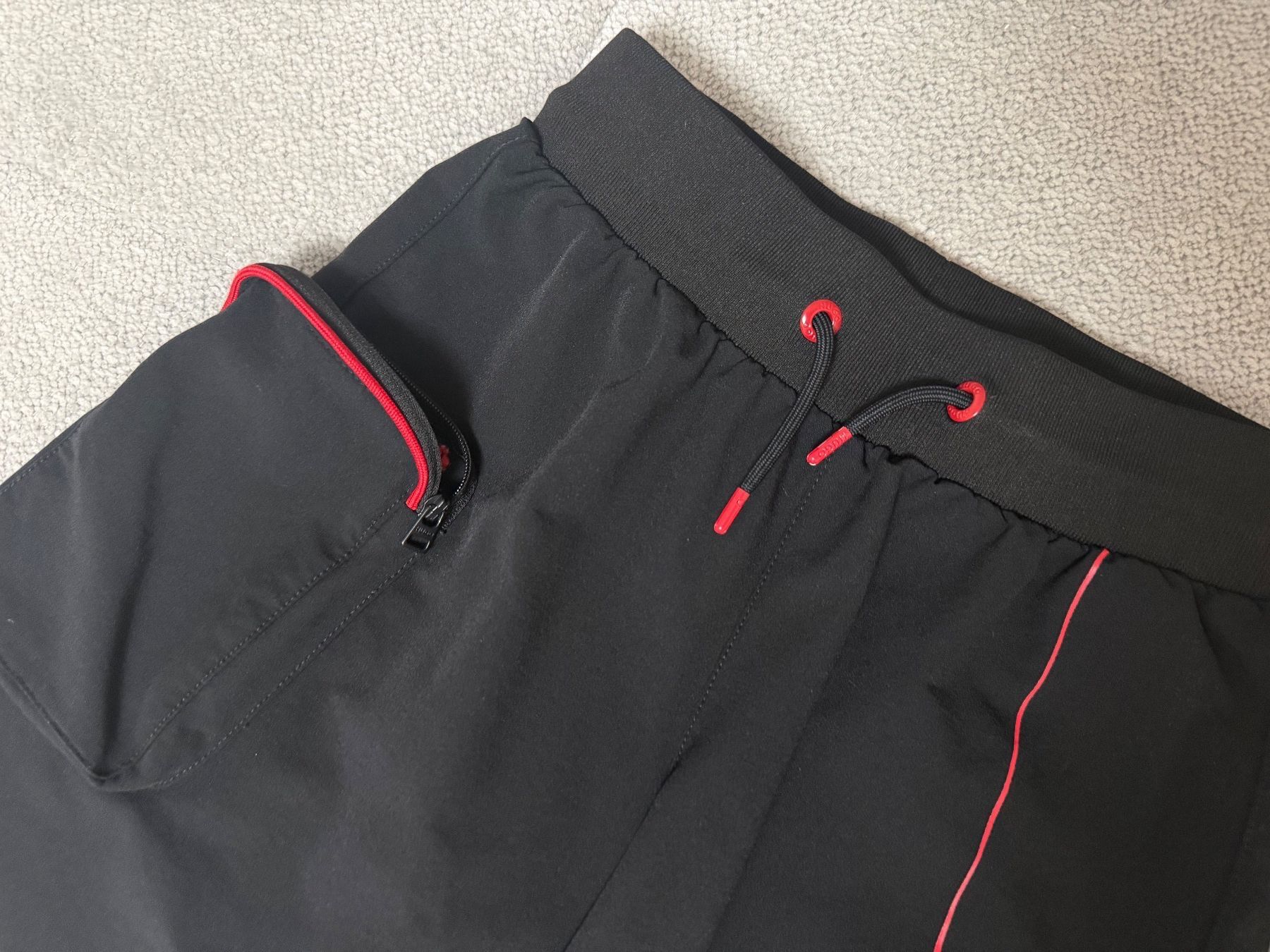 Hugo Boss Kleiderpakete & -sets: Kleiderpaket Gr. 130-140 – Gebraucht aus Uetikon am See von Fraufox1 6