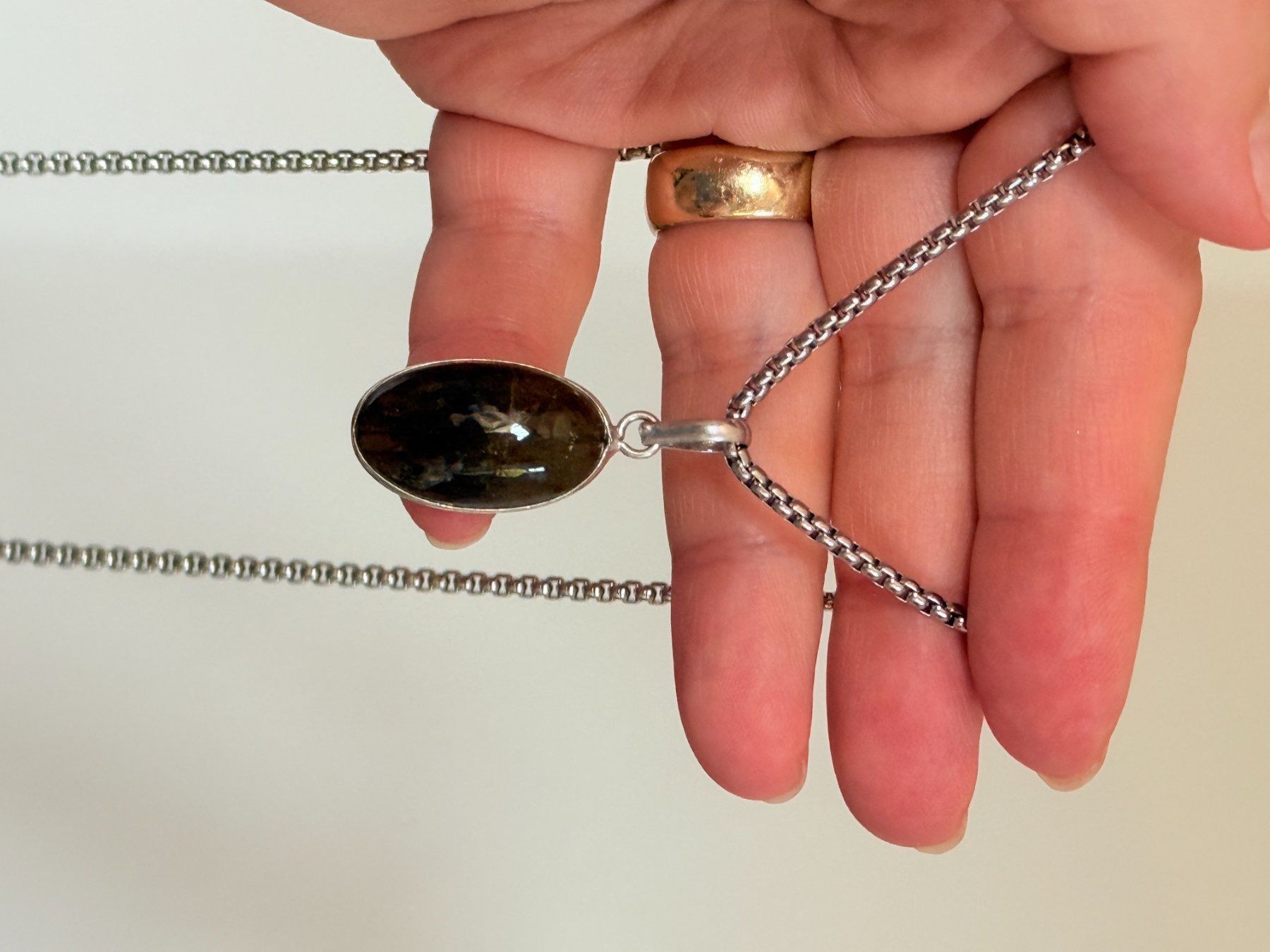 Catenine: Labradorite necklace – Nuovo e nell'imballaggio originale da Genève venduto da AGBERG 1