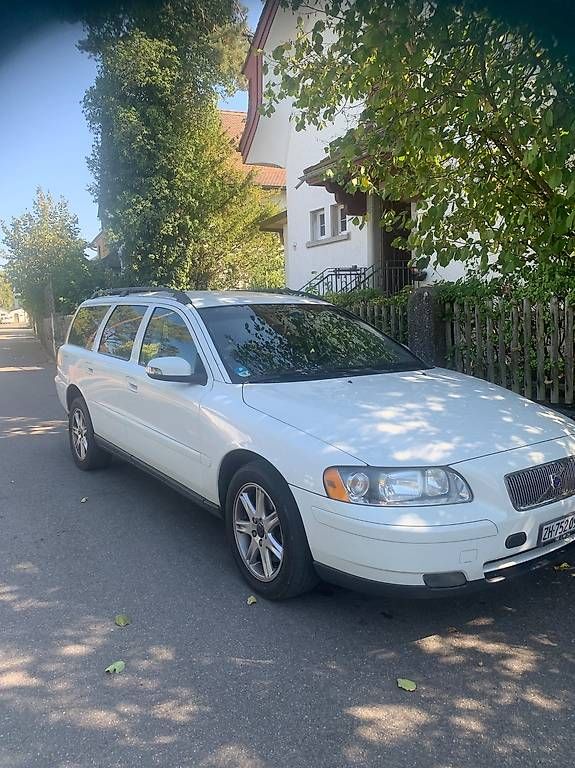 Automobili: Volvo V70, Ehemaliger Stationswagen 161, – Usato da Feuerthalen venduto da Nicole60 1