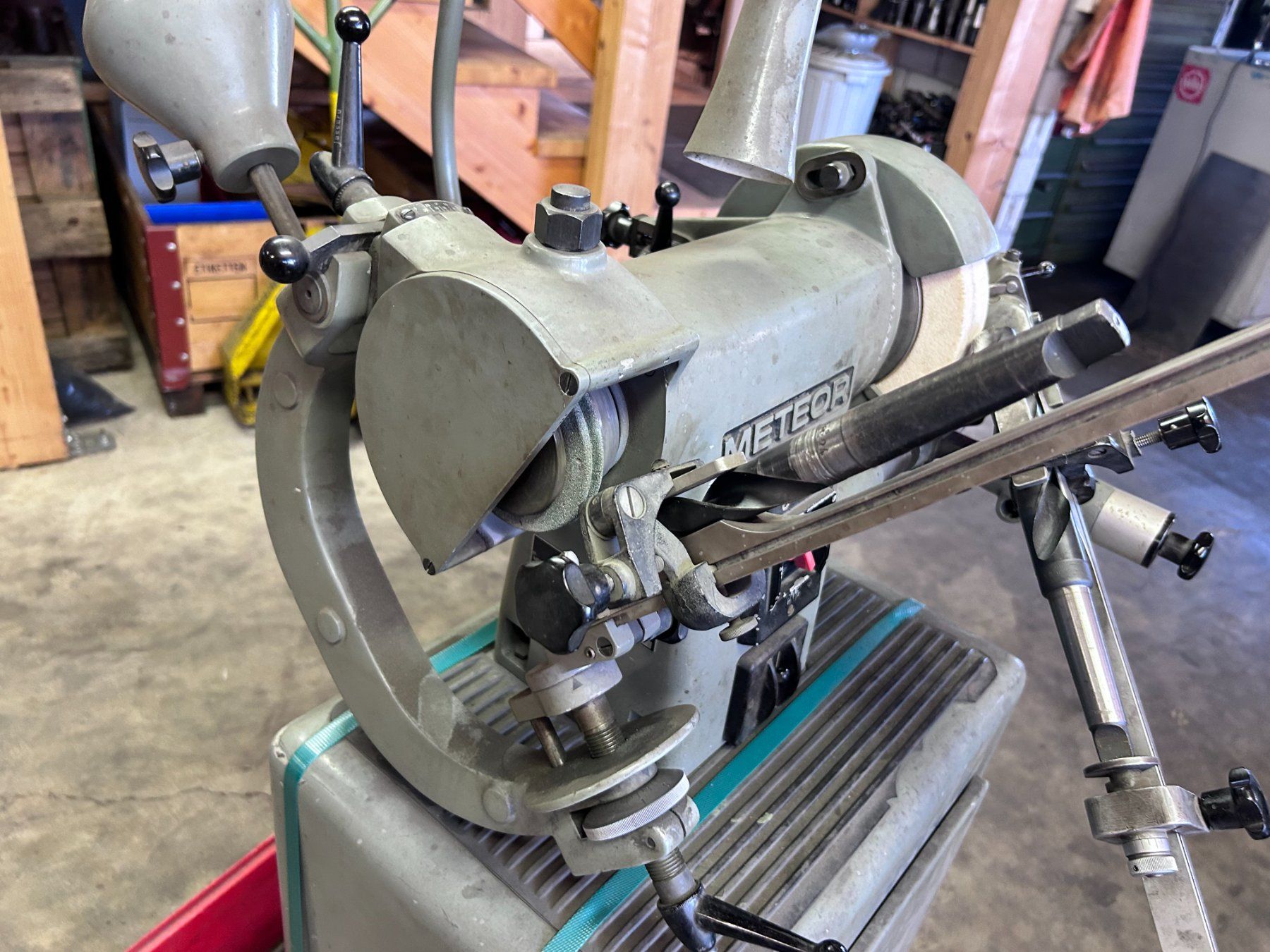 Toutes les machines: METEOR Bohrerschleifmaschine – D'occasion à Münchenstein par fransch 4