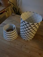 2 Schirme für Tisch und Hänge Lampen