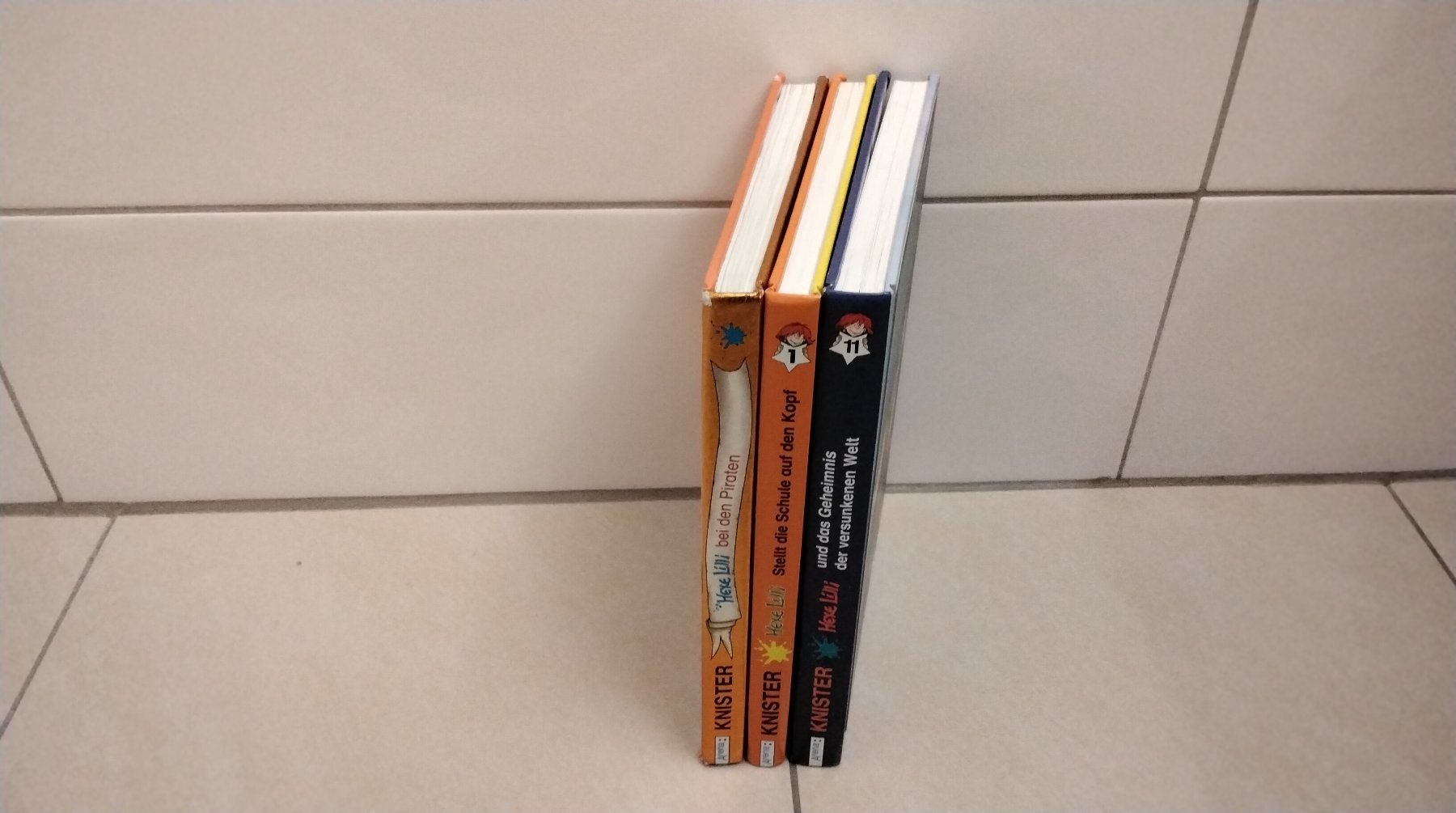 Libri: Hexe Lilli 3stk . ( Knister) – Usato da Steinhausen venduto da pinu09 4