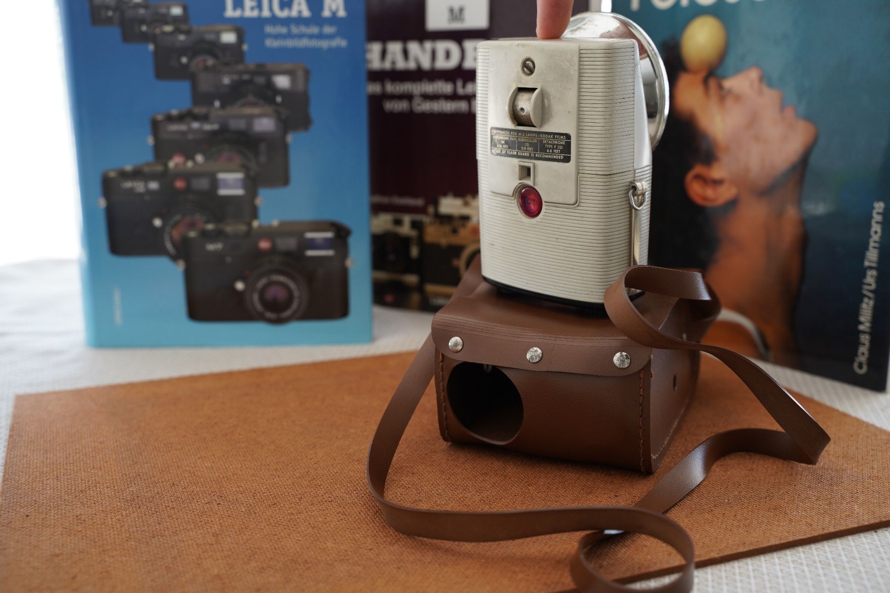 Kodak Fotocamera: Kodak Brownie Starflash Kamera Camera - Hülle – Difettoso da Dagmersellen venduto da sim_zqh8 4