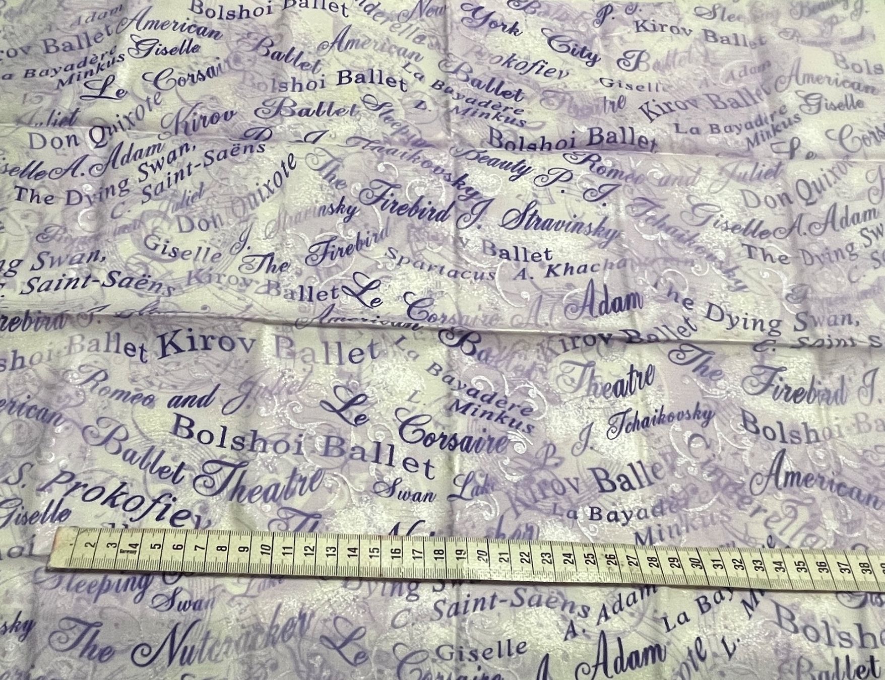 Tessuti: Patchworkstoffe Ballet no.2 mit 7 FQ lilatöne-silber – Nuovo (secondo la descrizione) da Seuzach venduto da KreativmitStoff 1