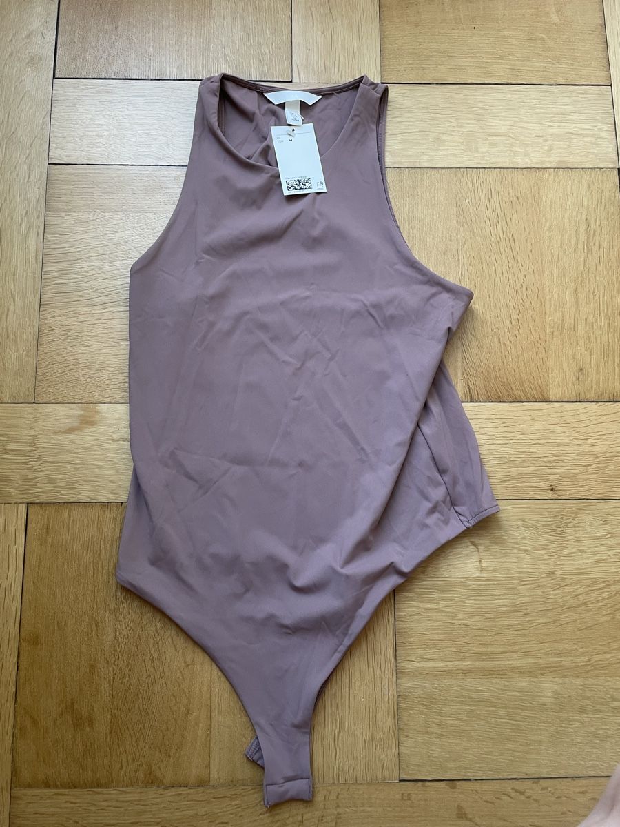H&M Tops: Body H&M – Neuf avec emballage d'origine à Baden par Mc1r90 1