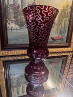 Beautiful Bohemian Ruby Red Vase Aktion