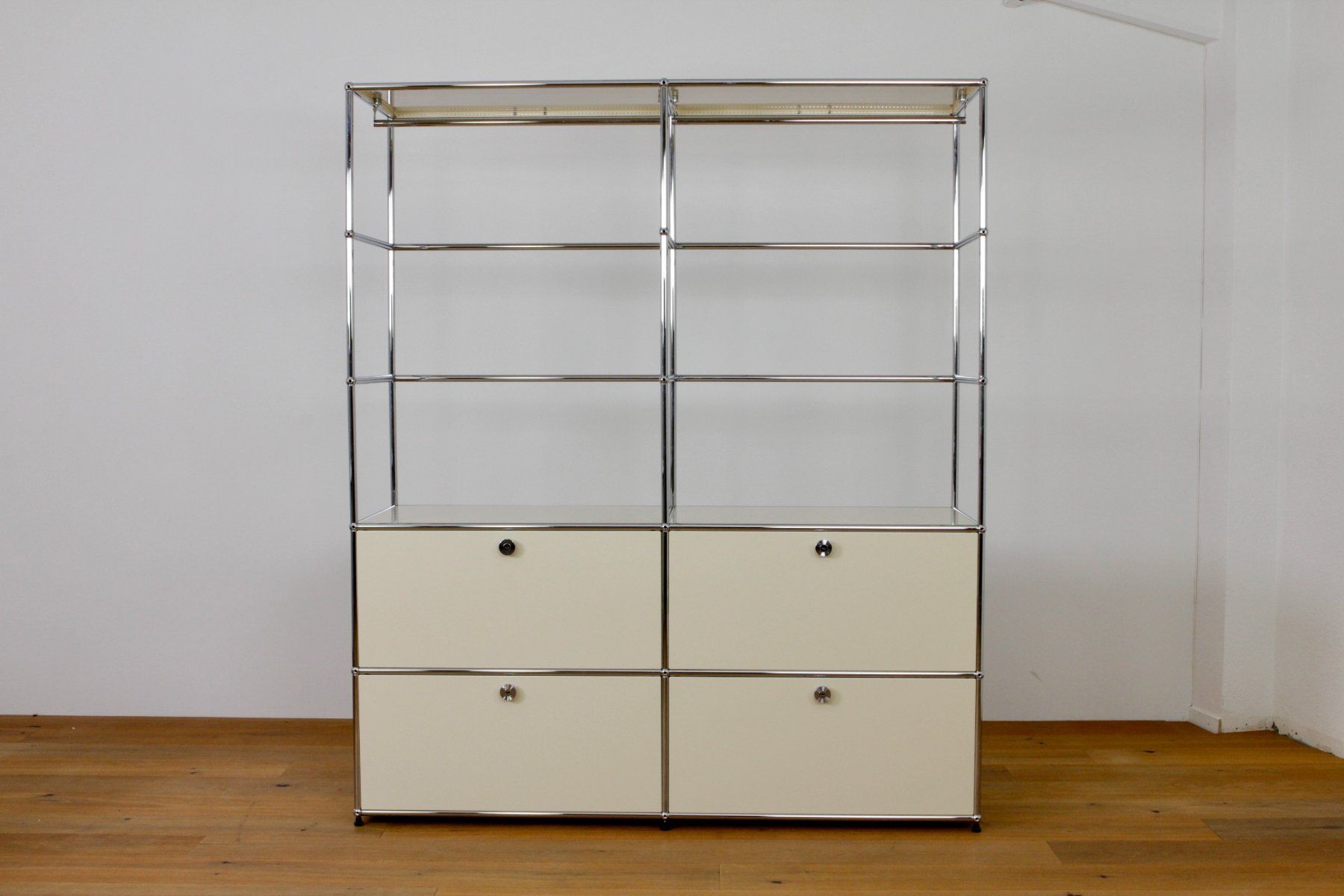 USM Scaffali: USM Haller Regal // UPCYCLED // NEUE FARBEN – Nuovo (secondo la descrizione) da Affoltern am Albis venduto da StudioStandard