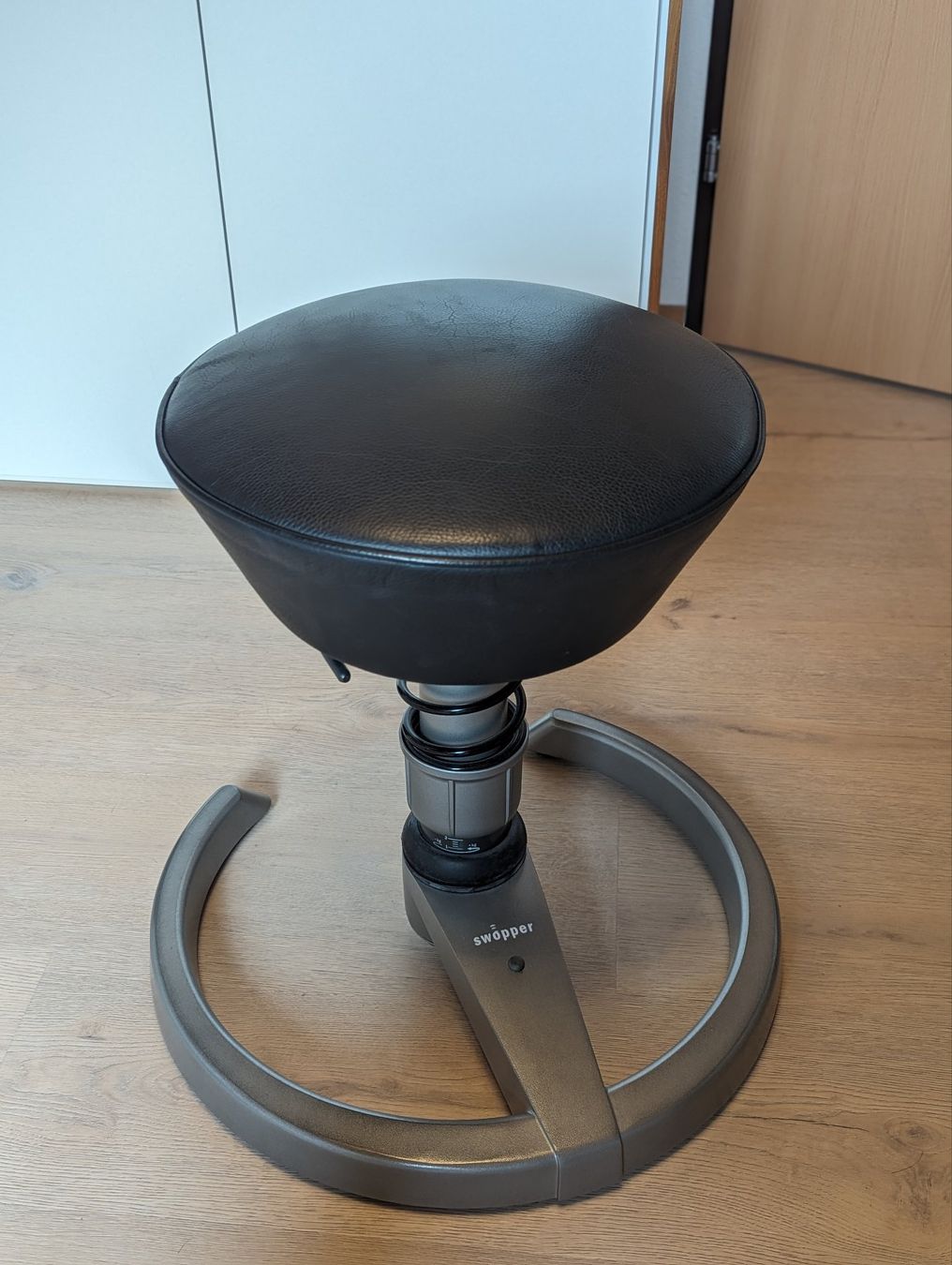 Hocker: Aeris Swopper 3D-Aktiv Bürohocker – Gebraucht aus Stäfa von  1
