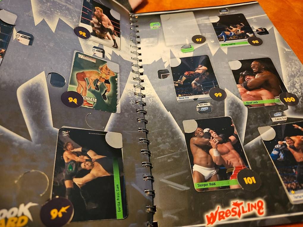 Tutti i francobolli: > 100 Wrestling Karten 2002/2004 – Usato da Roggliswil venduto da Amita59 3