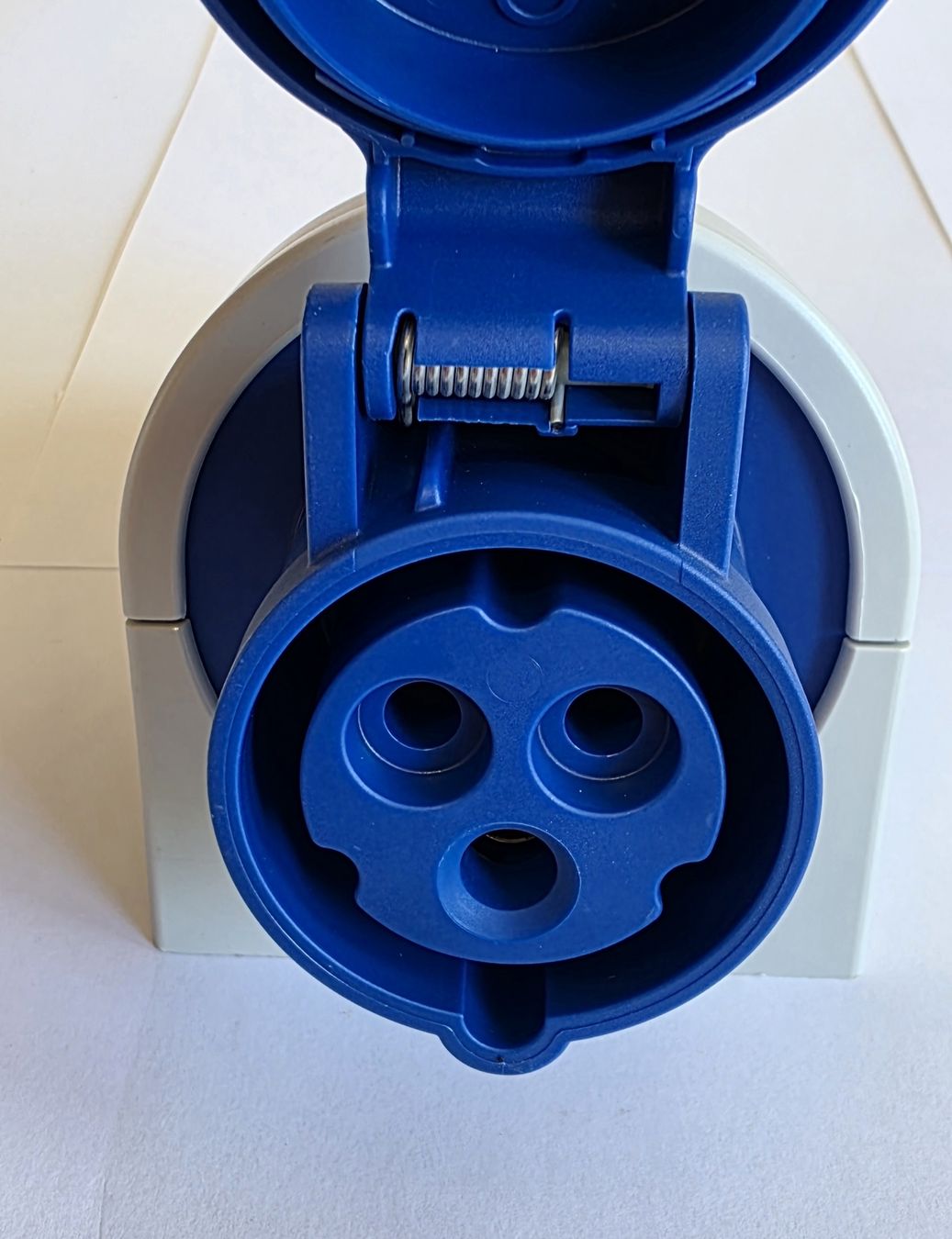 Spine: ABL Steckdose, 16A-6h/220-250V - NEU – Nuovo (secondo la descrizione) da Staad SG venduto da oli7877 3