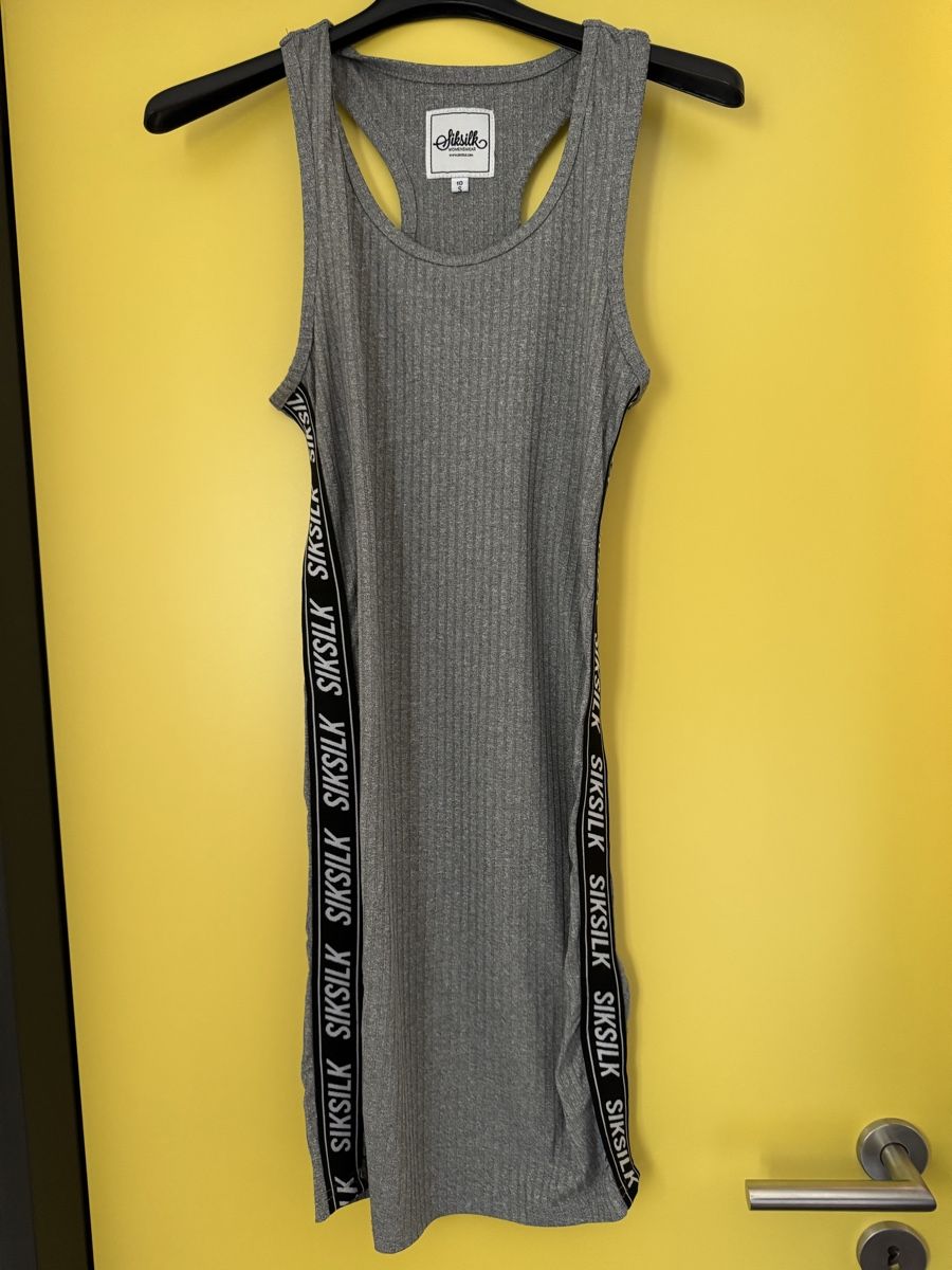 Vestiti: Vestito Siksilk taglia S – Usato da Claro venduto da kel_v7dj
