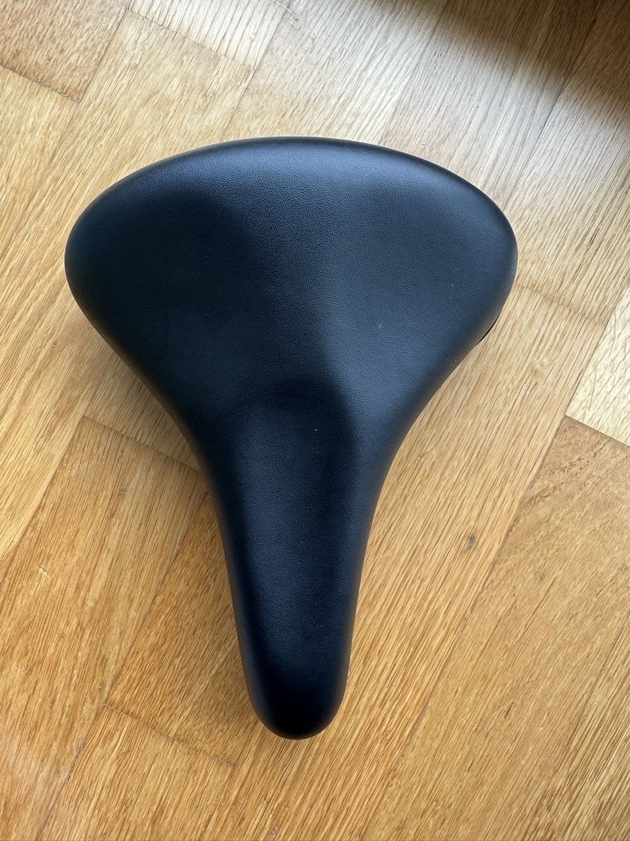 Ersatzteile: Velosattel schwarz – Neu (gemäss Beschreibung) aus Basel von Giu_giu