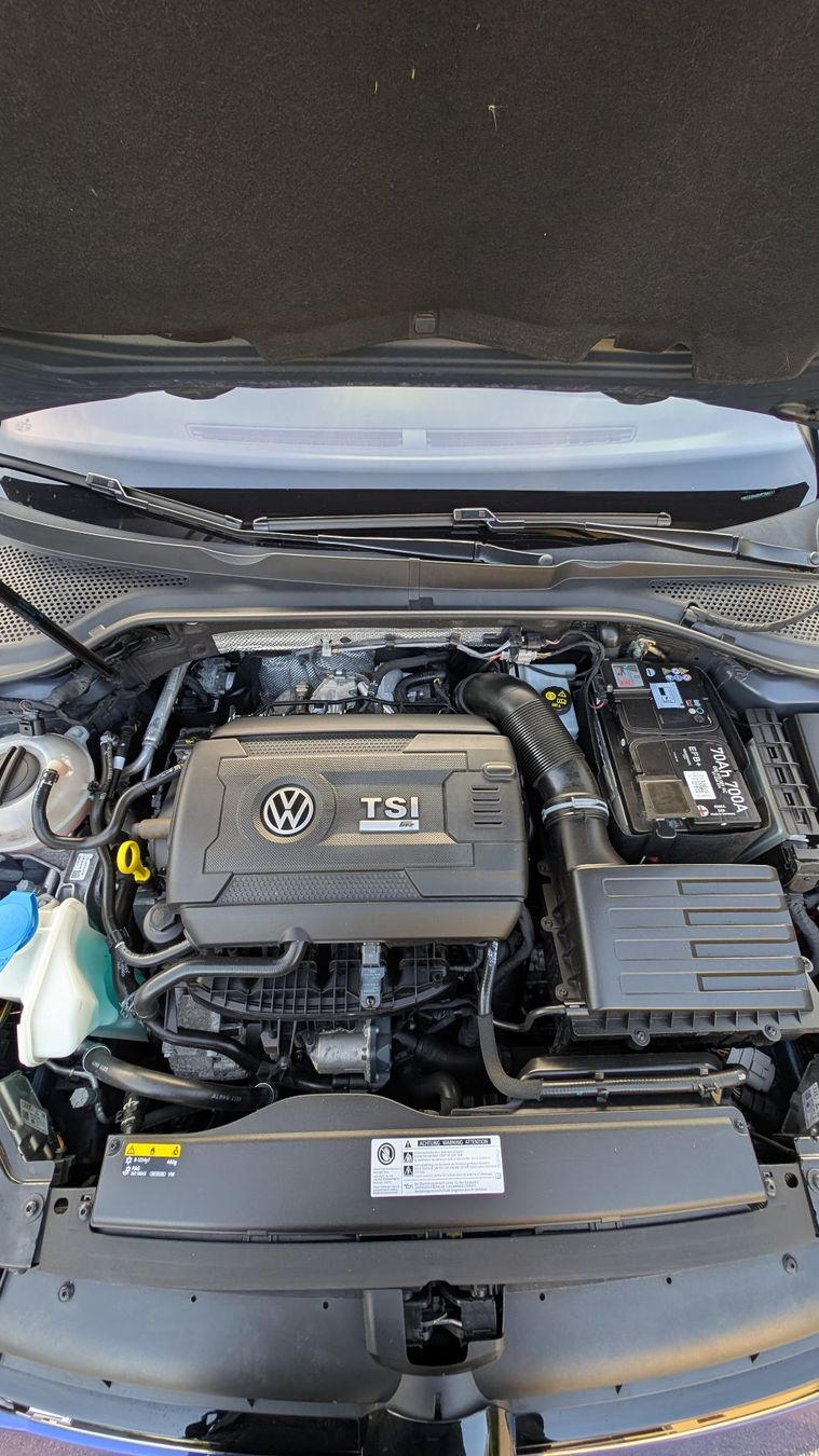 VW Automobili: VW Golf 7 R Variant 2.0 TSI DSG 4Motion – Usato da Winterthur venduto da mrwhiteheads 7