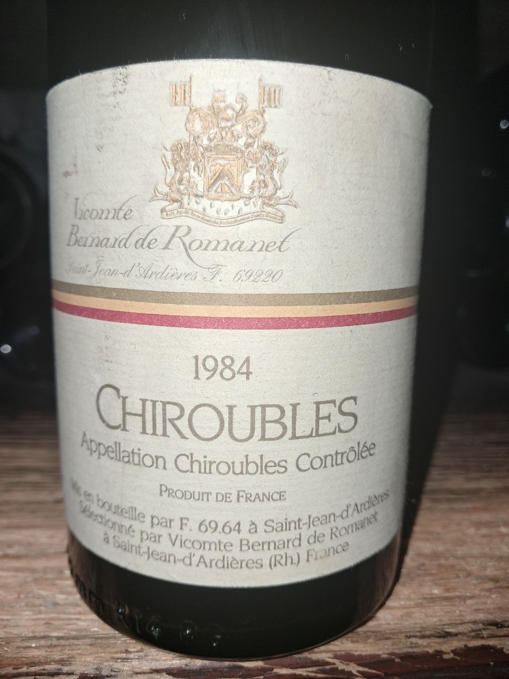 Vino: Chiroubles Vicomte Bernard de Romanet 1984 – Nuovo e nell'imballaggio originale da Le locle venduto da juliensaran 1