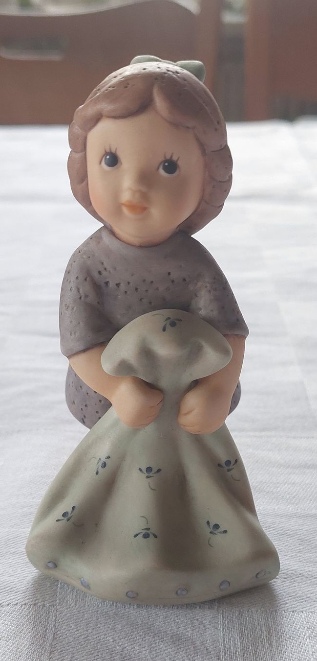 Statuette: Nina - Ich bin wach – Nuovo e nell'imballaggio originale da Herzogenbuchsee venduto da Nickboys