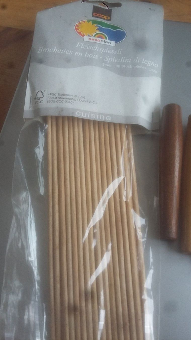 Bestecksets: 15 bois et brochettes en bois – Gebraucht aus Miecourt von Marly1 4