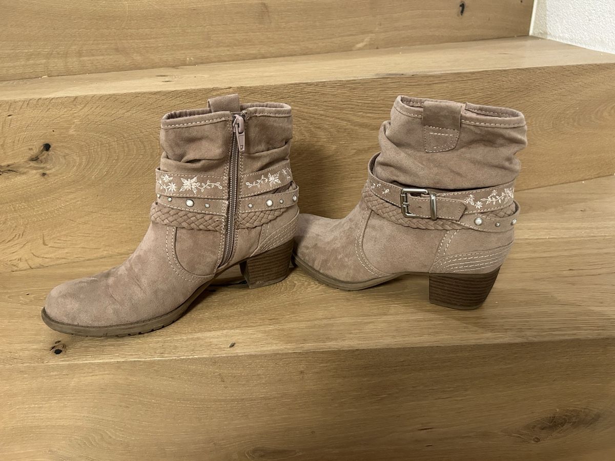 Damenschuhe: Damenschuhe Gr. 36 – Gebraucht aus Oberneunforn von Jami1202
