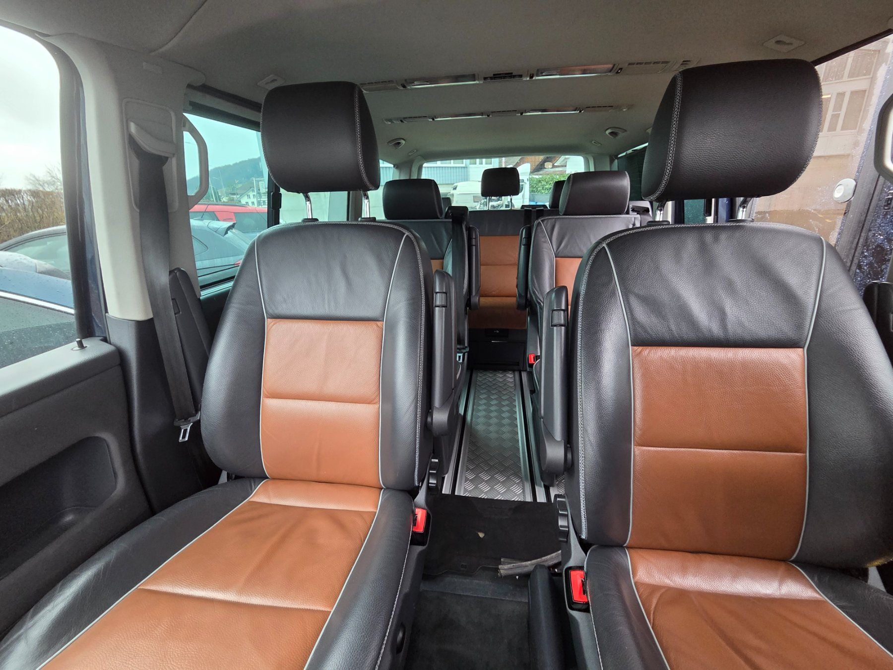 VW Veicoli da campeggio: VW T5 Multivan PanAmericana 4Motion Automat – Usato da Reinach AG venduto da GarageDenis 7