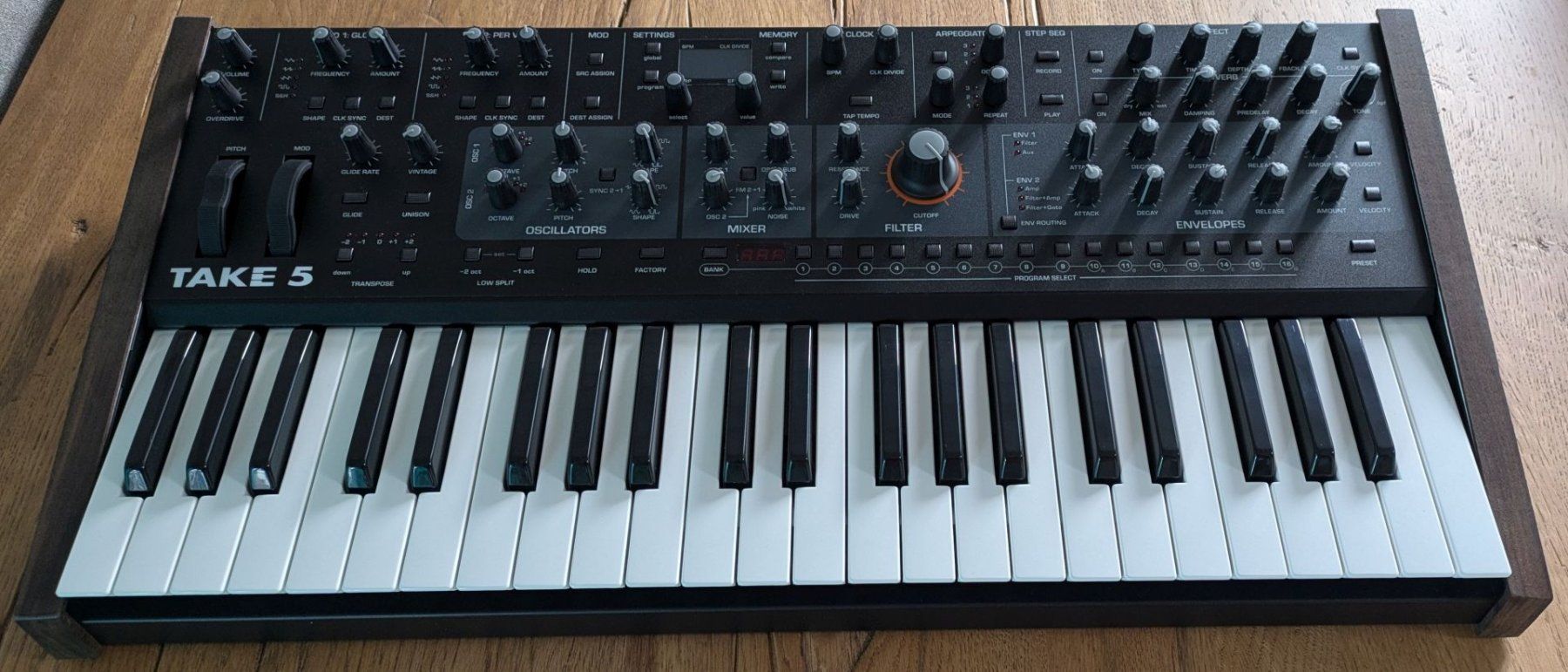 Sequential Musikinstrumente: Sequential Take 5 Analogsynthesizer mit Tasche – Neu (gemäss Beschreibung) aus Wagen von bsc_5xjg 2