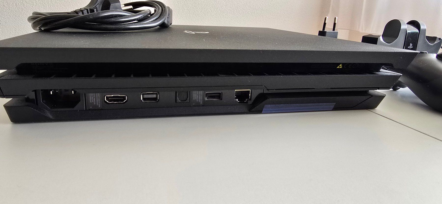 Sony Console: PlayStation 4 Pro - Konsole (1TB) – Usato da Neuhausen venduto da vdo 2