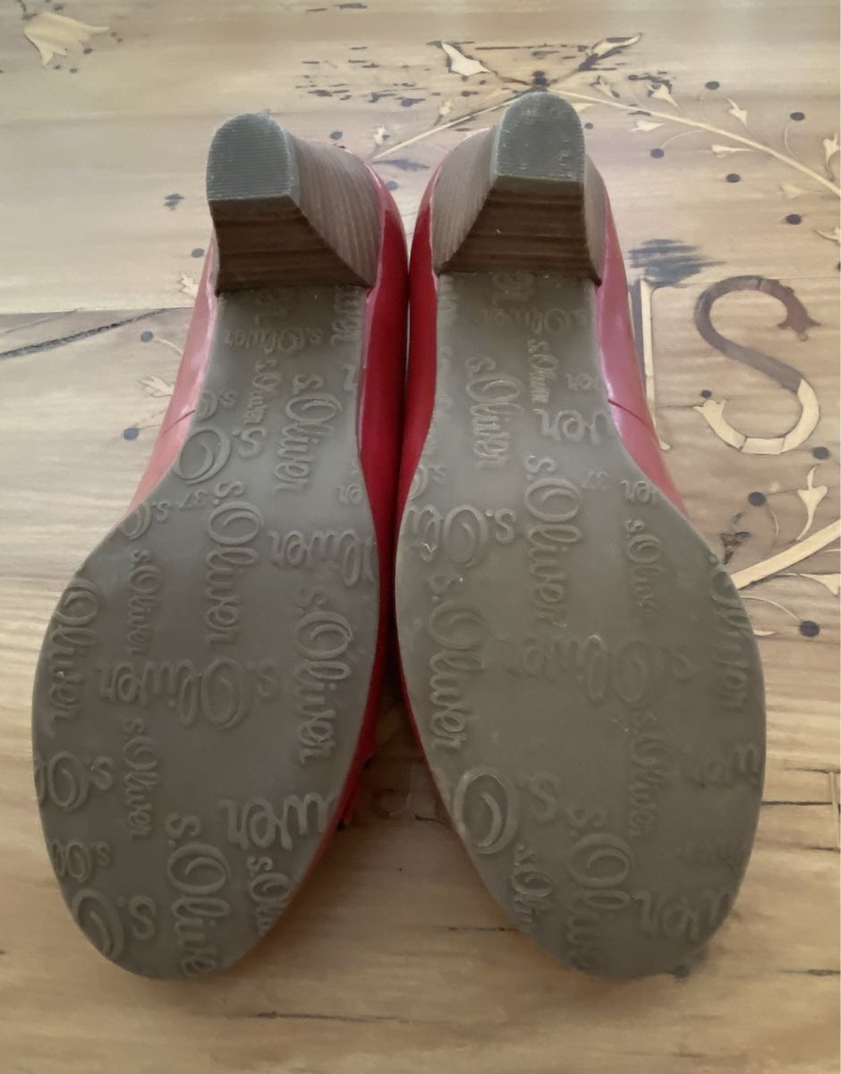 Scarpe da donna: Rote Lackschuhe Damen Schuhe, s.Oliver Gr. 37 echt Leder – Usato da Fislisbach venduto da KolibriSecondhand 8