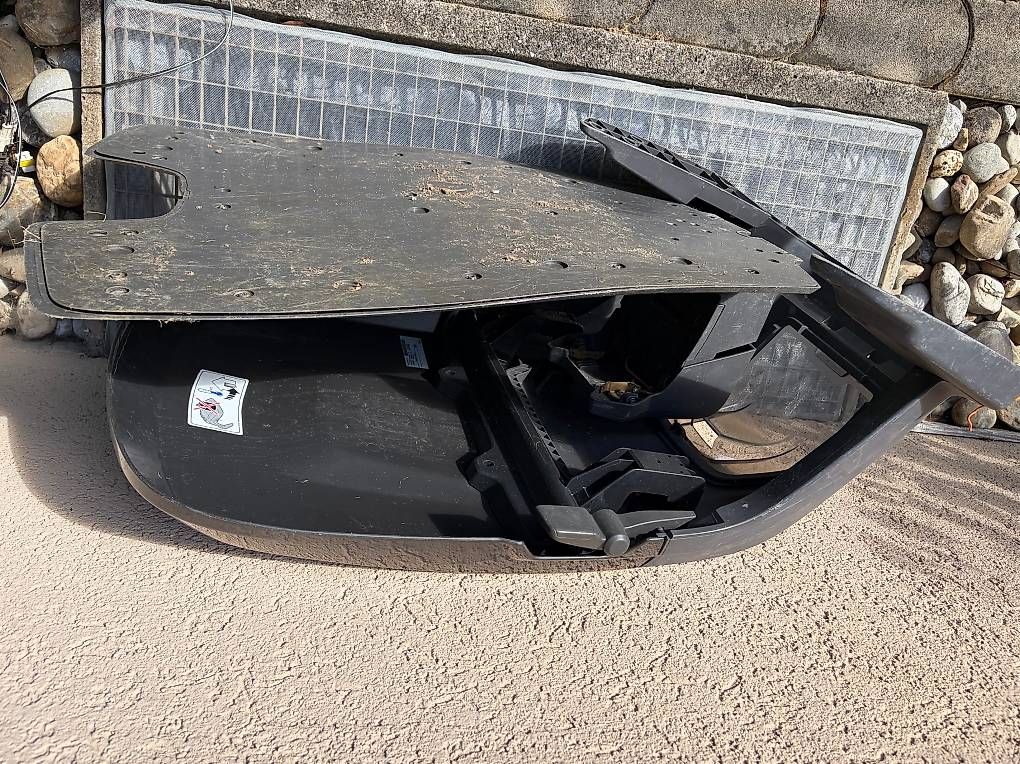 Husqvarna Tagliaerba: Husquarna 320 mit Garage – Usato da Oberlunkhofen venduto da GregorM 4