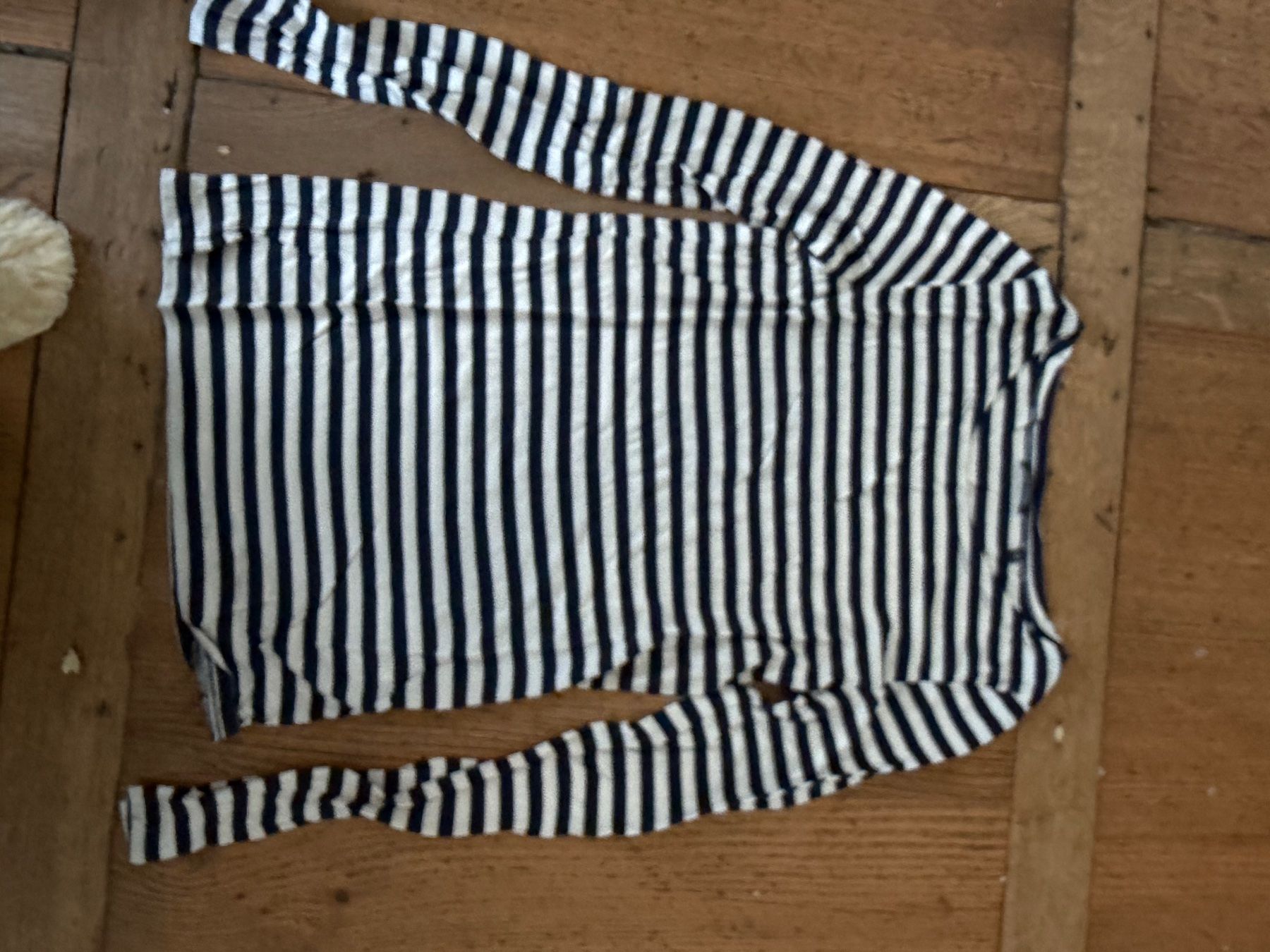 Pullover & Sweatshirts: Longshirt – Gebraucht aus Bern von Leiggina