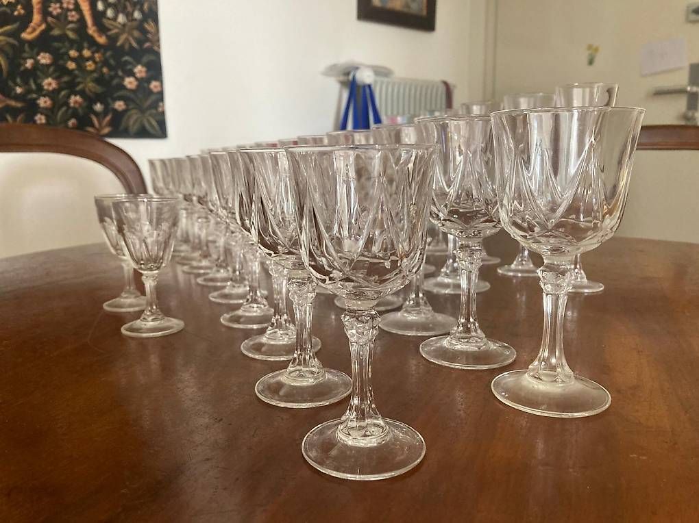 Bicchieri: 24 Verres Crystal  – Usato da Renens VD venduto da the_j68r 1