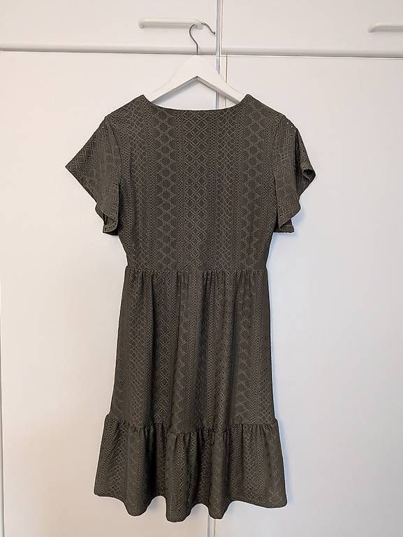 Only Vestiti: Kleid ONLY – Usato da Herzogenbuchsee venduto da Obivius 1