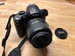 Nikon D5000 + 18–55mm VR + Andoer Blitz + Fototasche