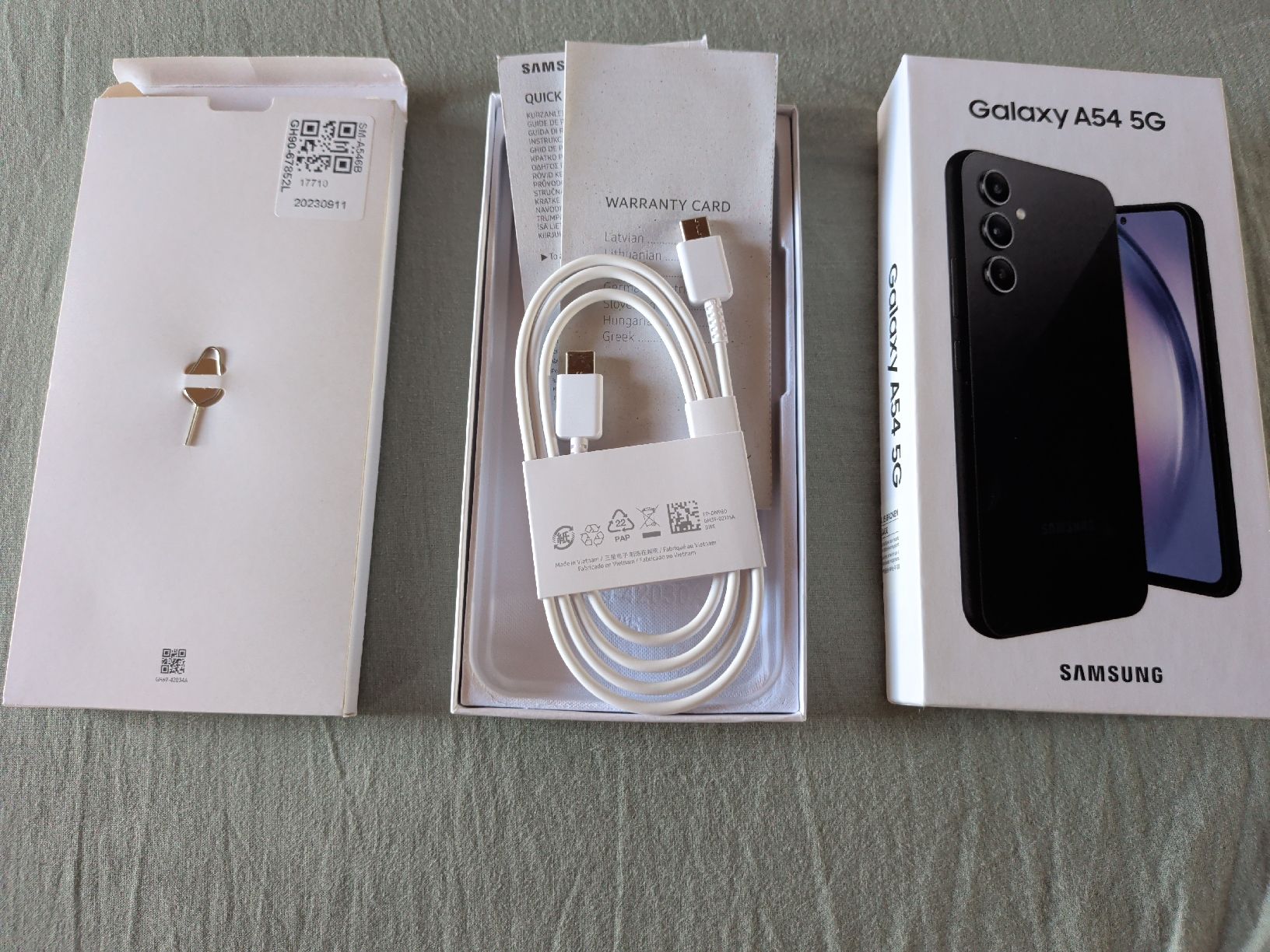 Samsung Handys / Smartphones: Samsung Galaxy A54 5G – Neu (gemäss Beschreibung) aus Tüscherz-Alfermée von Lake__01 2