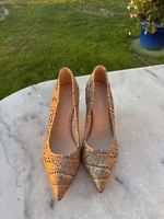 Escarpins Escada motif dentelle doré taille 37 