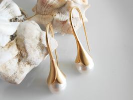 Calla Blüte Ohrhänger, Südseeperle, 18K Gold