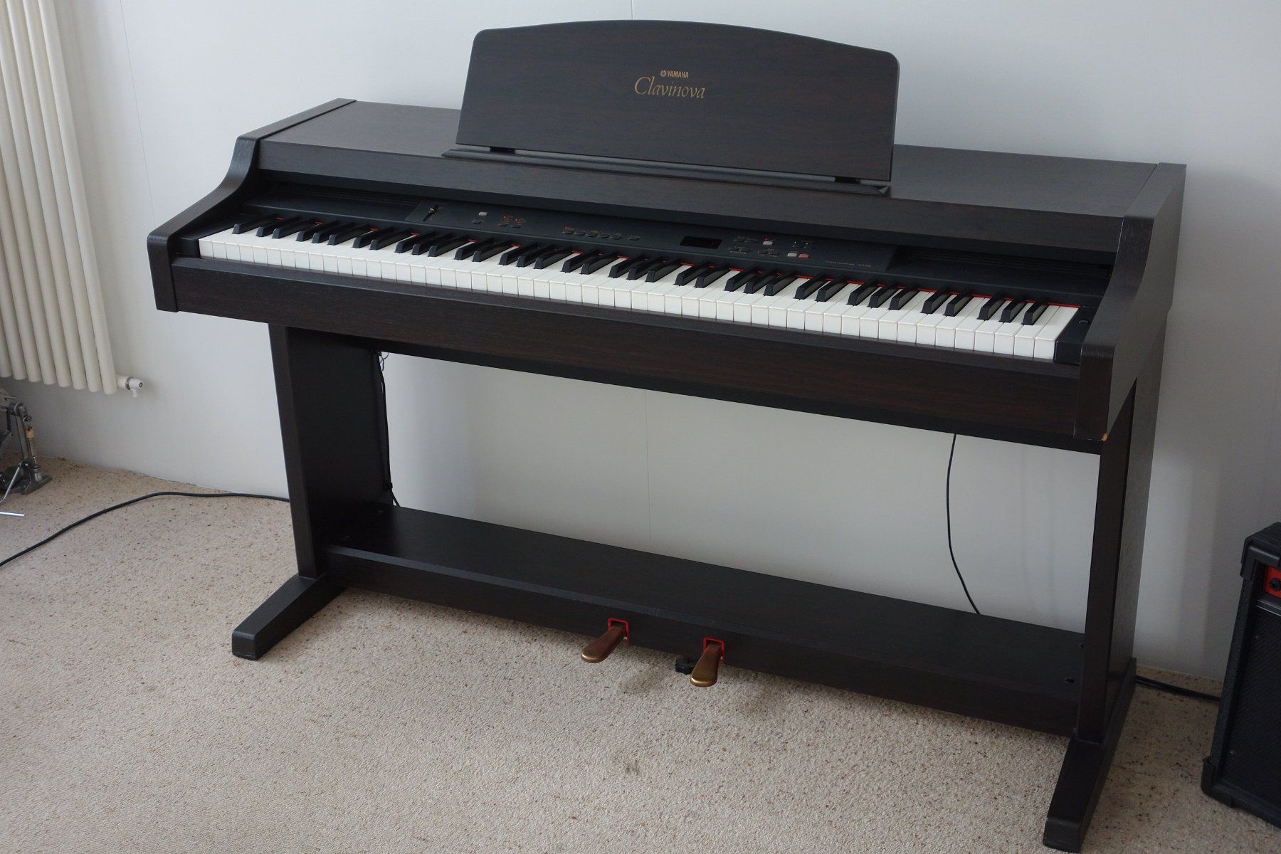 Yamaha Musikinstrumente: Digitalpiano Yamaha Clavinova CLP-820 – Defekt aus Thun von Bluecat238