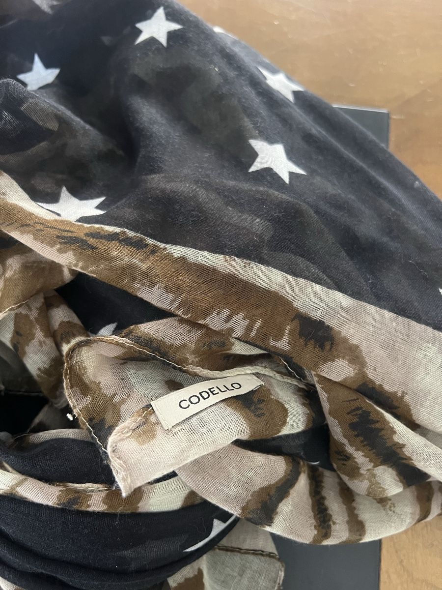 Foulard & Sciarpe: Codello Schal, neuwertig, cooler Print mit Sternen – Nuovo (secondo la descrizione) da Schaffhausen venduto da Bettina.maier 1