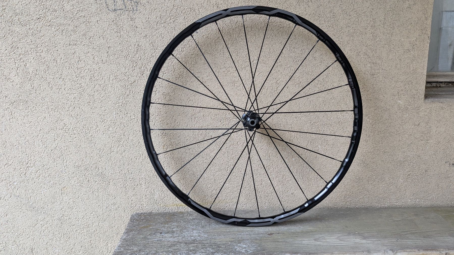 Mavic Pneus & Kompletträder: Mavic XA Elite Alloy 29er Hinterrad – Neu (gemäss Beschreibung) aus La Chaux-de-Fonds von Peter23