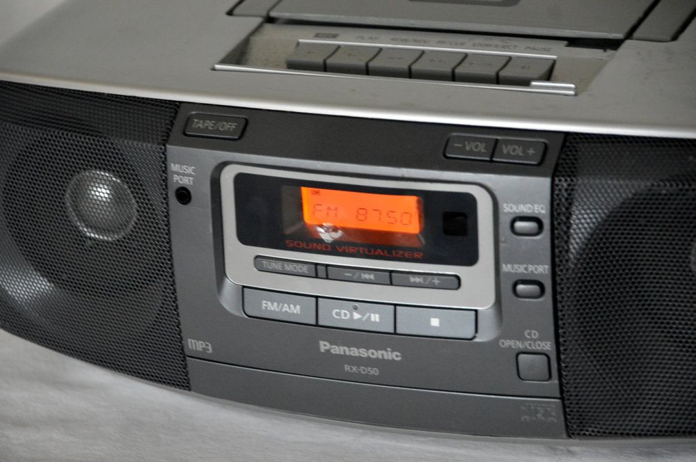 Boombox Panasonic Rx D50 Cd Radio Kassette Cassette Kaufen Auf Ricardo 6972