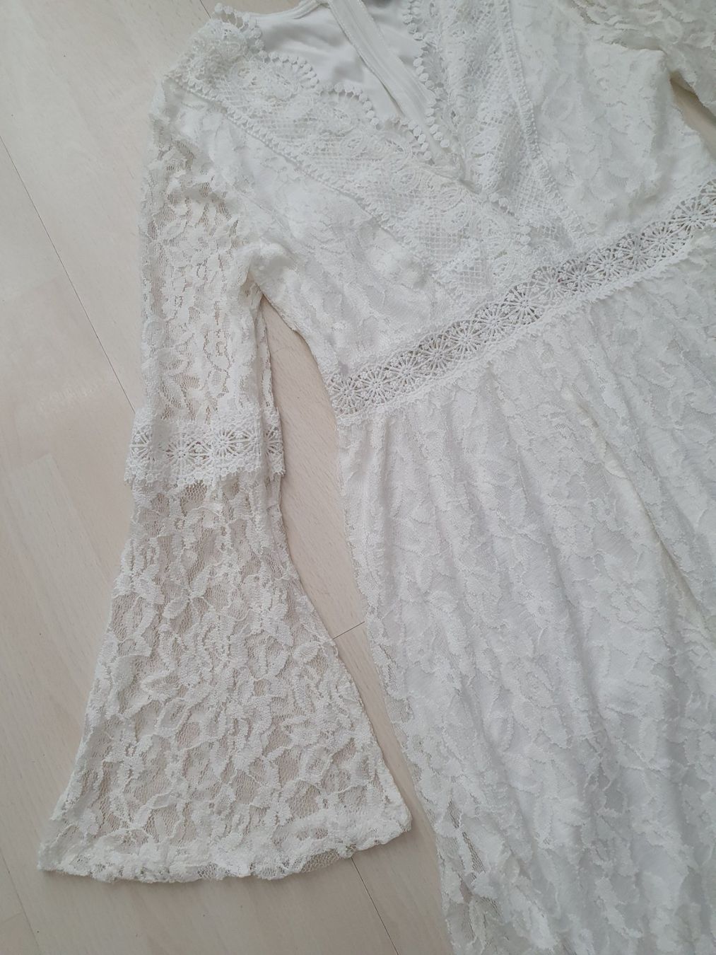 Robes: Helles Spitzenkleid Gr XS – D'occasion à Münsingen par BlackTears-3 1