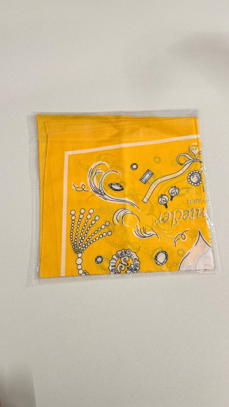 Foulard & Sciarpe: Halstuch Chantecler gelb mit Schmuckmuster neu – Nuovo e nell'imballaggio originale da Wollerau venduto da falkenauge444 1