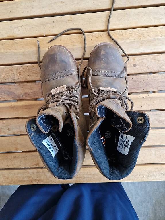 Scarpe da donna: Motorradstiefel Damen Gr. 39 – Usato da Liesberg Dorf venduto da xHellsKeksx 1