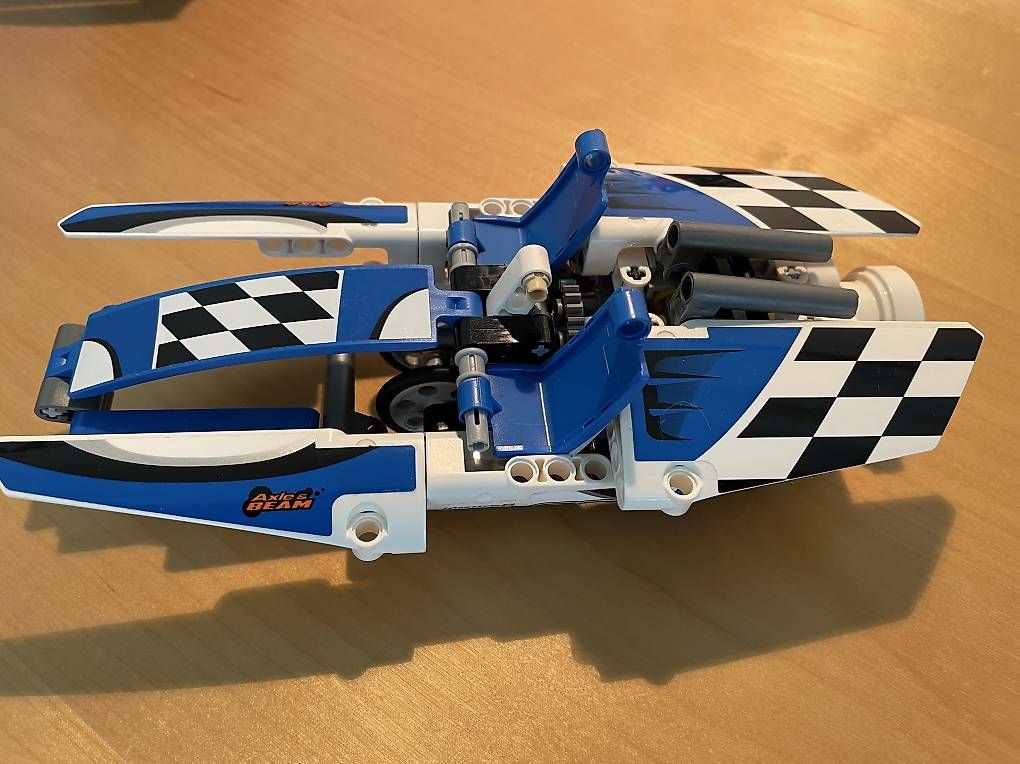 Jeux de construction: Lego Hydroplane 42045 – D'occasion à Langnau am Albis par moony77