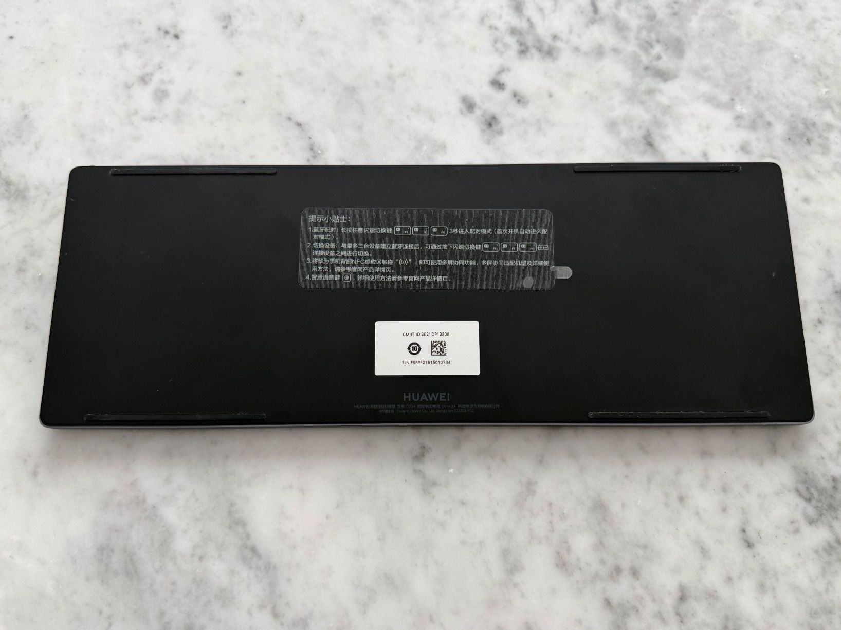 Huawei Tastiere: Huawei Multi-Device Bluetooth Keyboard Grau – Usato da Brunnen venduto da Soho3Q 2
