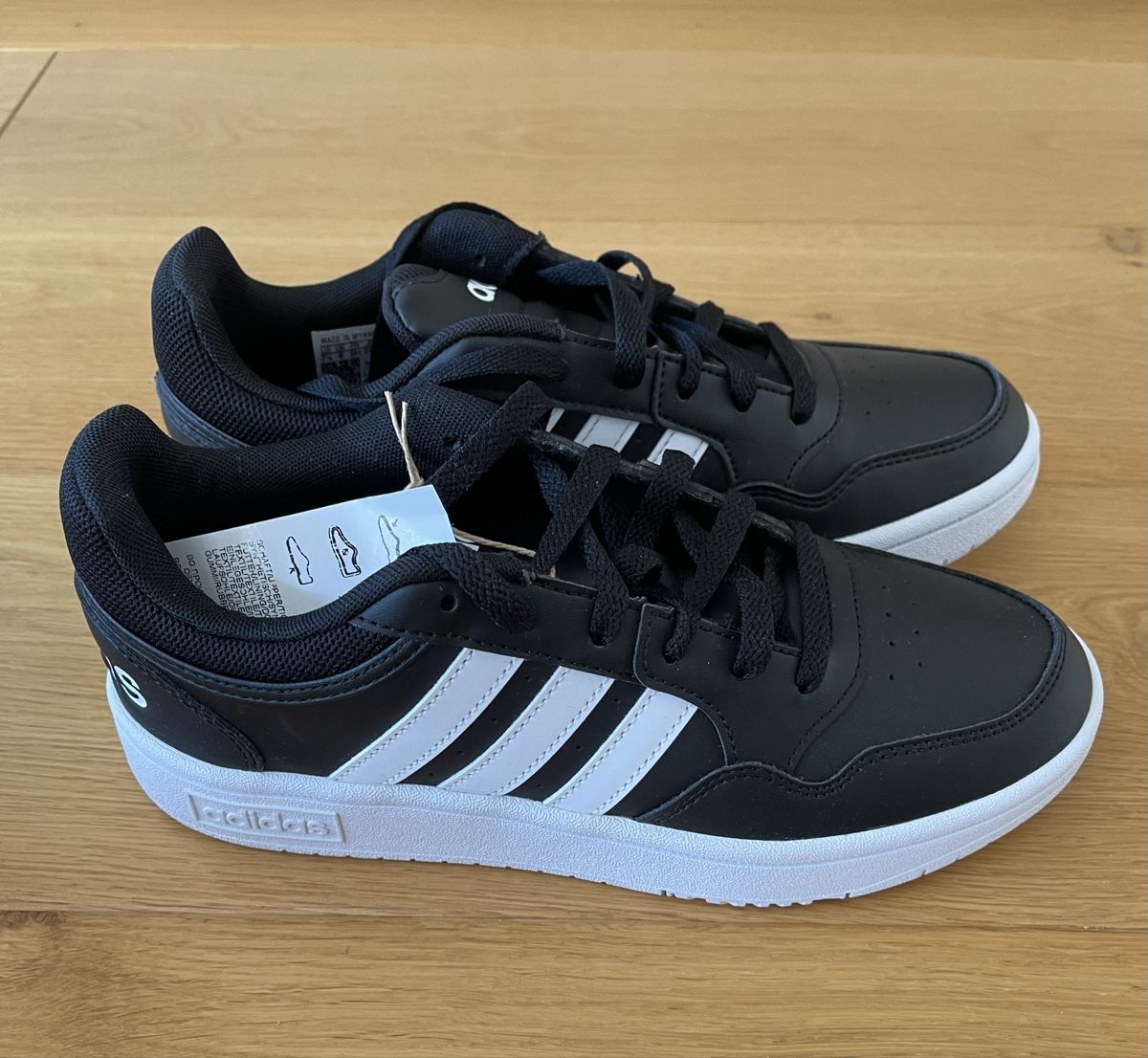 Adidas Scarpe da uomo: Adidas Sneakers Grösse 39 1/3 – Nuovo e nell'imballaggio originale da Glattfelden venduto da Schmoni18
