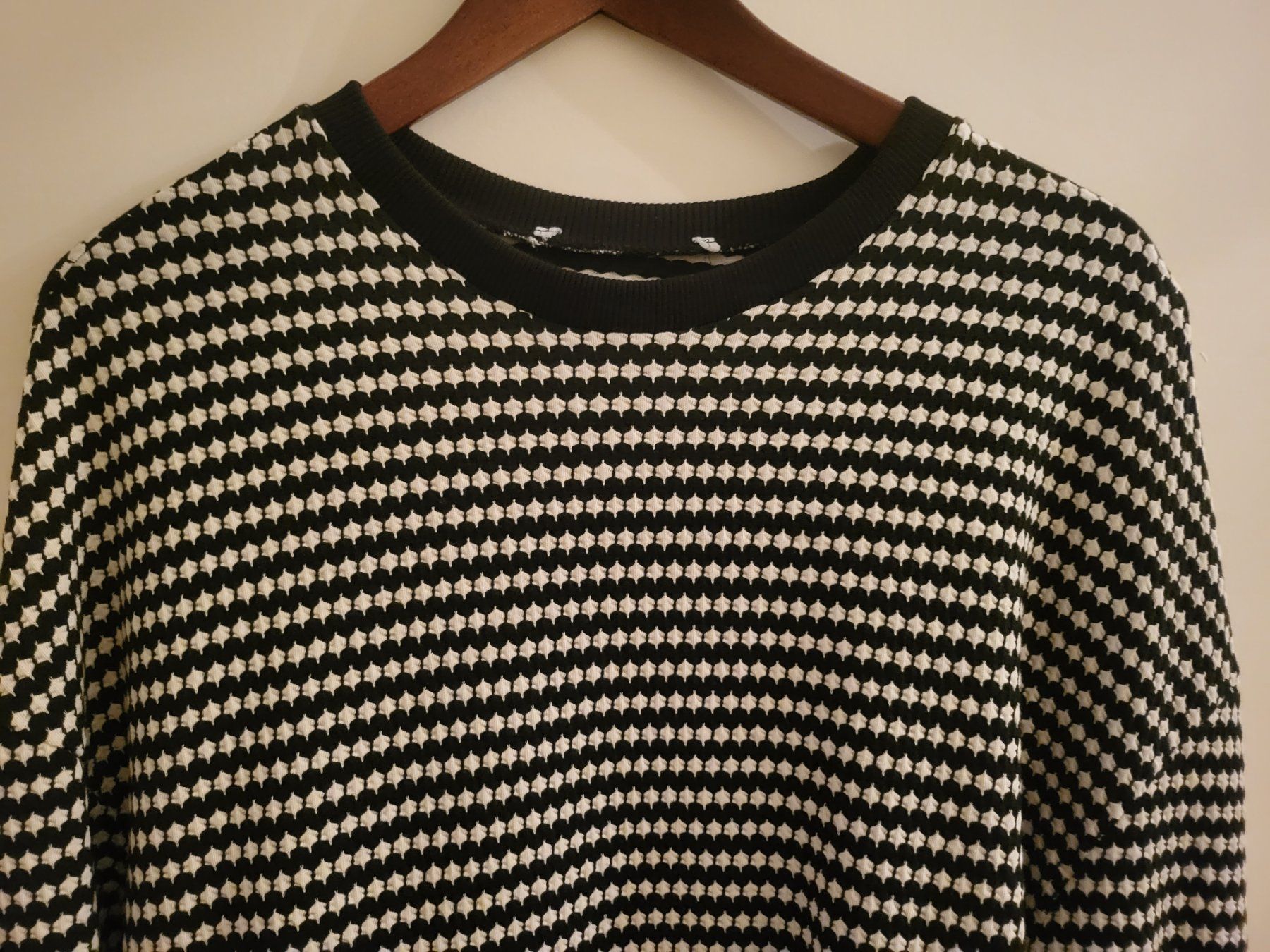 Maglioni & Felpe: Schöne Pullover mit Bluseneinsatz – Usato da Basel venduto da sci_67ms 2