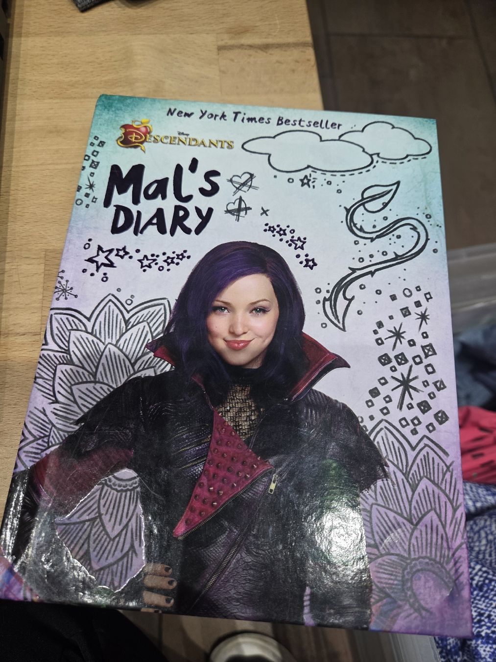 Libri: Descendants Buch Mal's Diary – Usato da Stein AG venduto da Sissi73